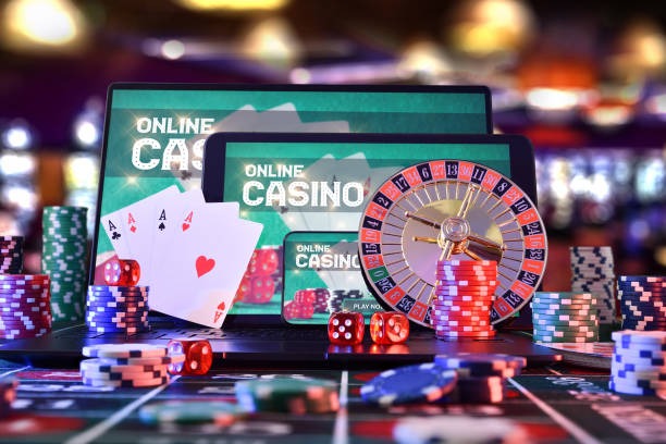 Live Teen Patti table with dealer and multi-camera feed on hujantoto alternatif